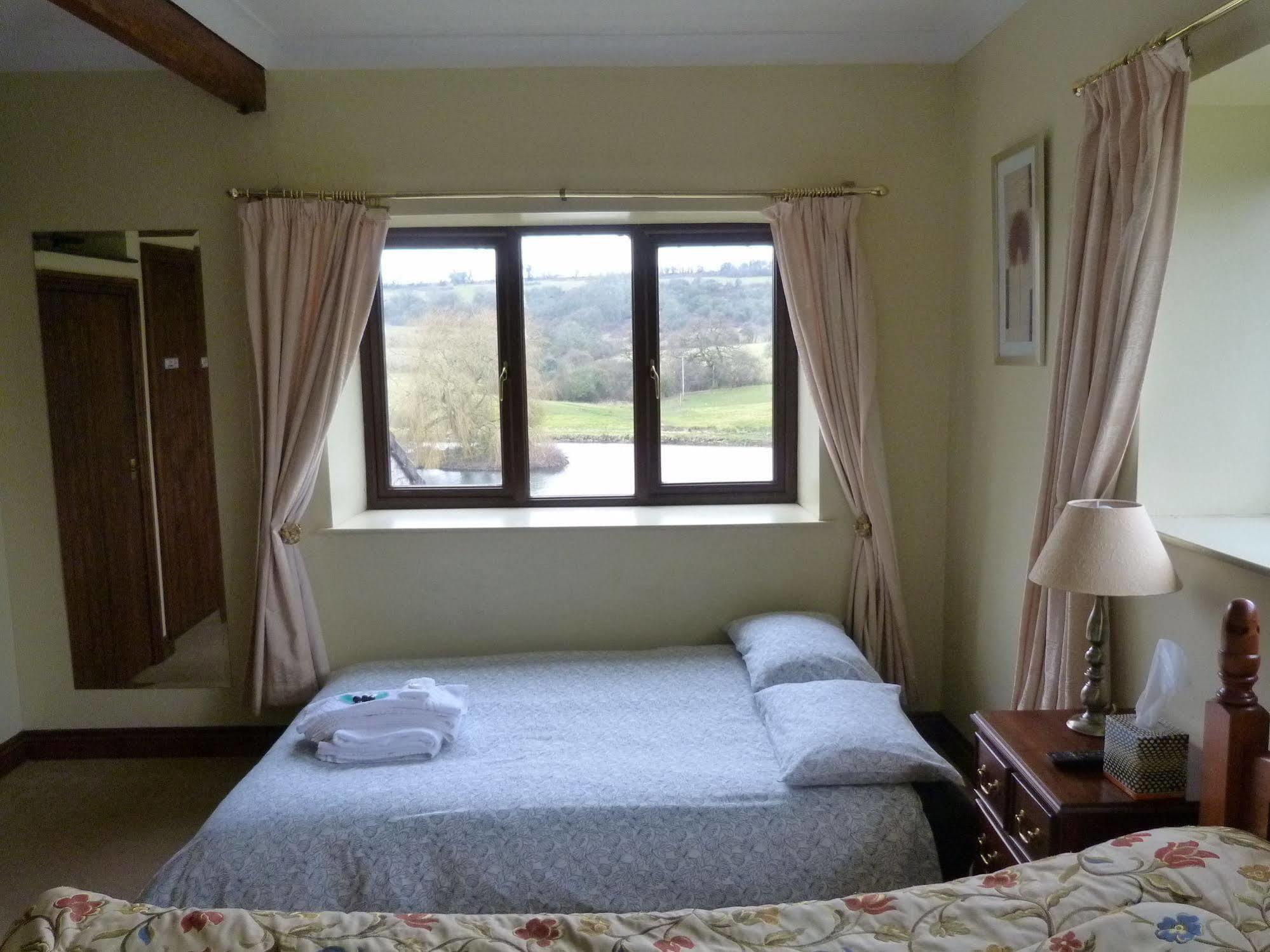 Temple Cloud Cameley Lodge - Self Catering מראה חיצוני תמונה